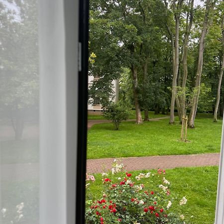 Une Chambre Dans Un Appartement Ablon-sur-Seine Eksteriør bilde